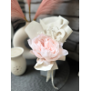 Mały welurowy flowerbox szary z peonią